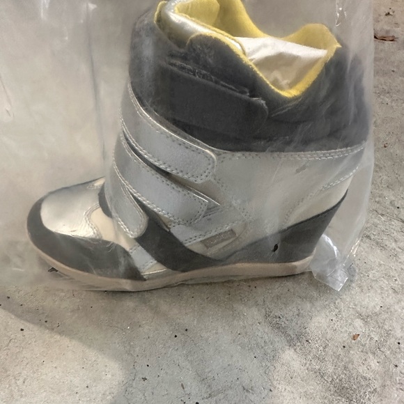 Size 6 wedge sneaker. Never used. Still in the box. - Picture 3 of 4